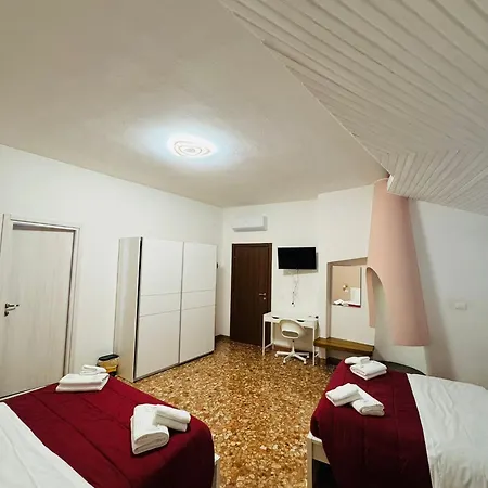 Mmm Train Station 2 Rum i privatbostad *