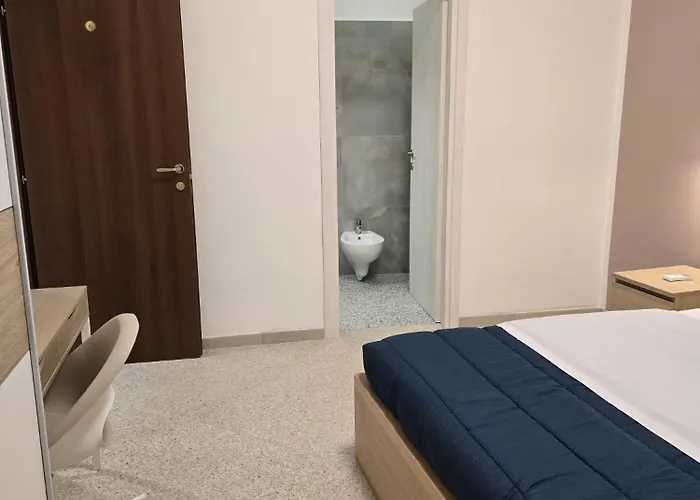 ホームステイ Mmm Train Station 2 *