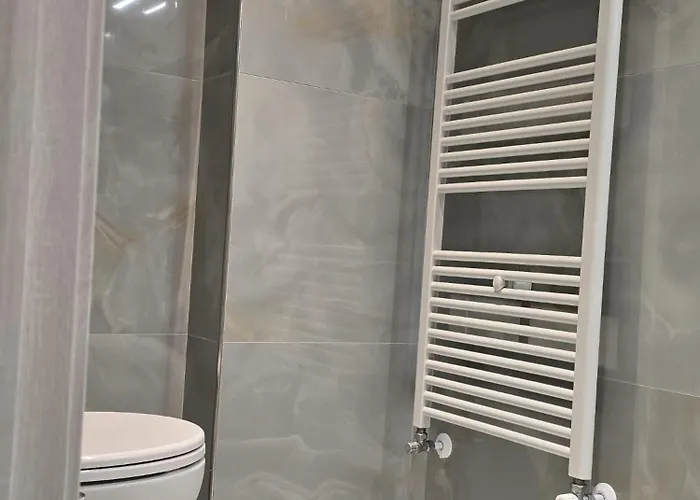 ホームステイ Mmm Train Station 2