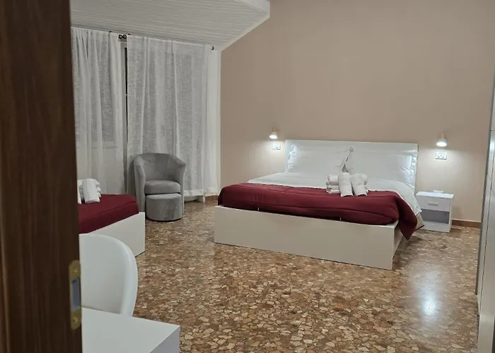 Mmm Train Station 2 ホームステイ