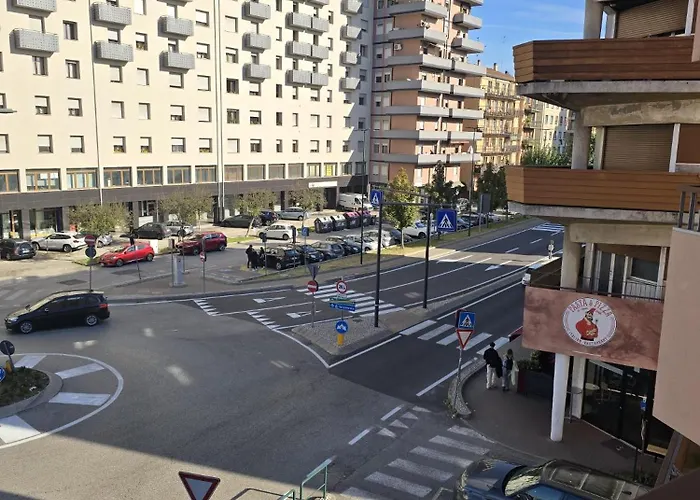 Mmm Train Station 2 ホームステイ