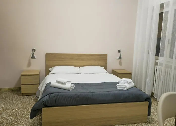 Mmm Train Station 2 ホームステイ