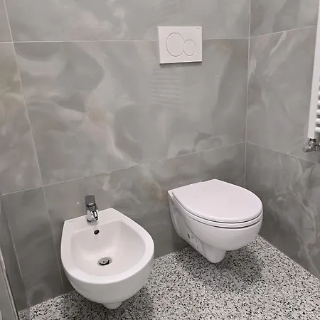 Δωμάτια σε οικογενειακή κατοικία Mmm Train Station 2