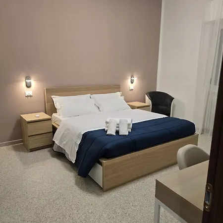 Mmm Train Station 2 Δωμάτια σε οικογενειακή κατοικία Βενετία