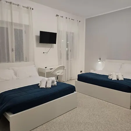 Mmm Train Station 2 *