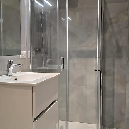 Mmm Train Station 2 *