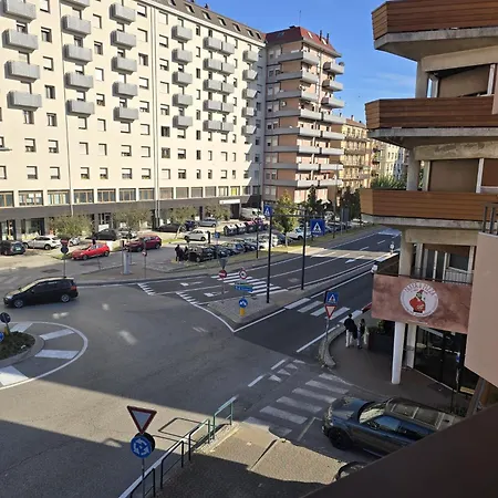 Mmm Train Station 2 Δωμάτια σε οικογενειακή κατοικία