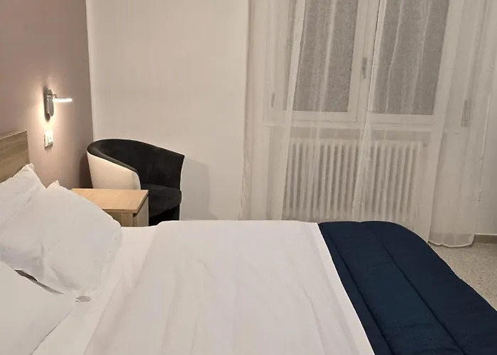 Mmm Train Station 2 *