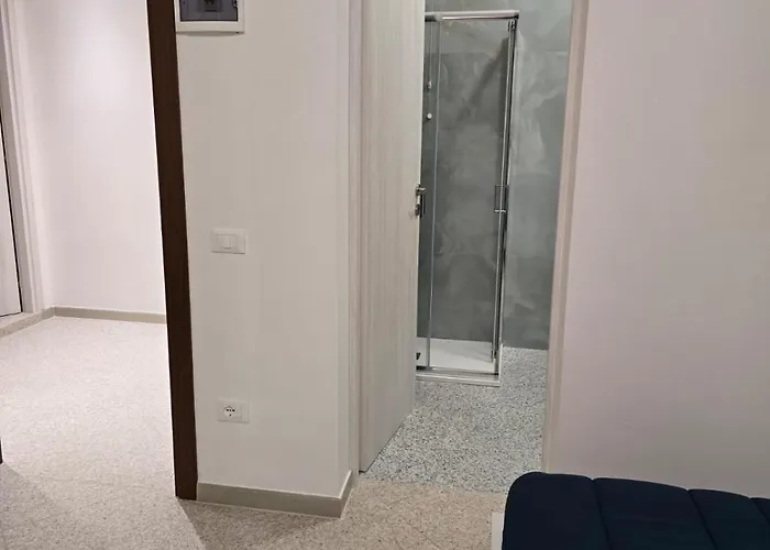 ホームステイ Mmm Train Station 2 *