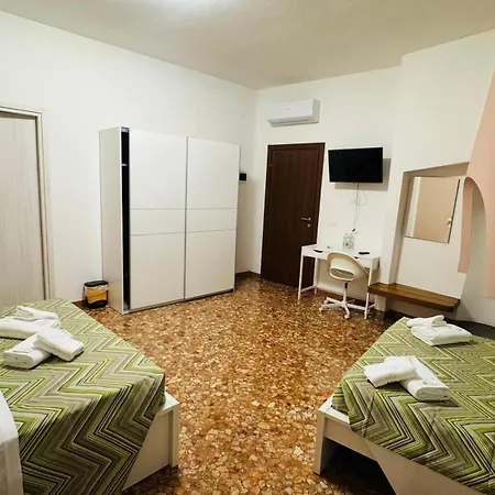 Mmm Train Station 2 Homestay szállás *