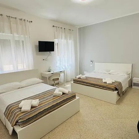 Mmm Train Station 2 *