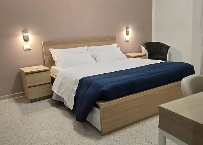 Mmm Train Station 2 *