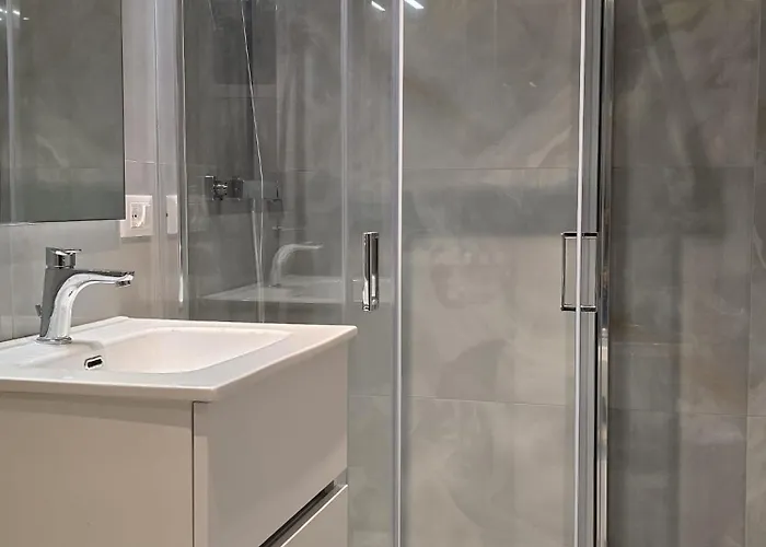 Mmm Train Station 2 *