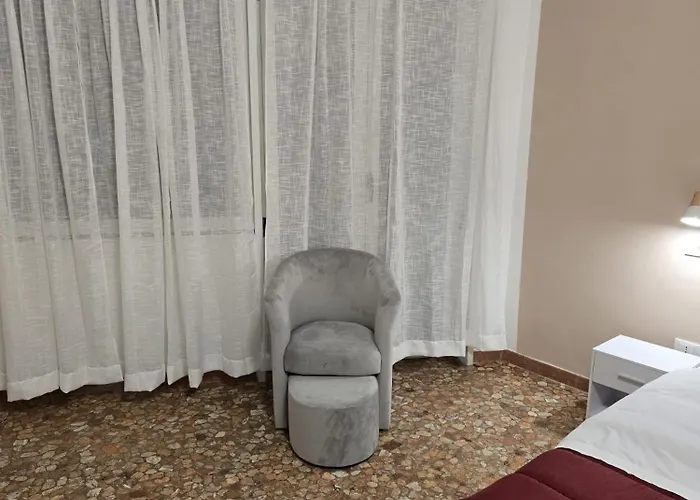 Mmm Train Station 2 *